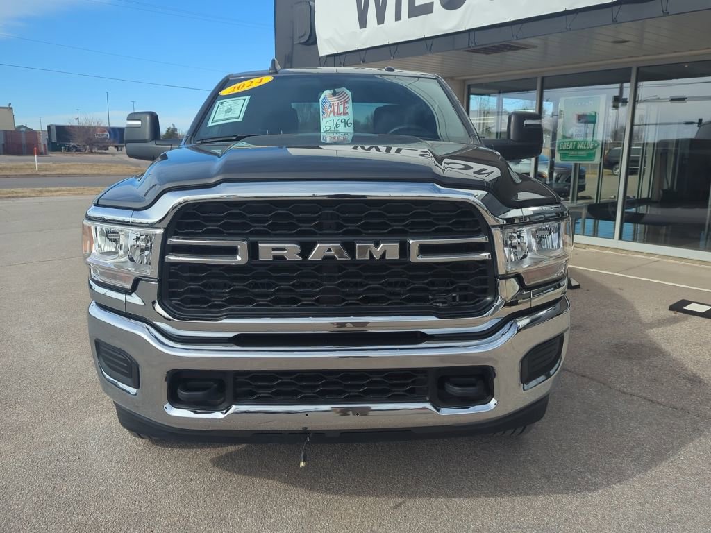 Used 2024 RAM 2500 Tradesman w/ Chrome Appearance Group video 2