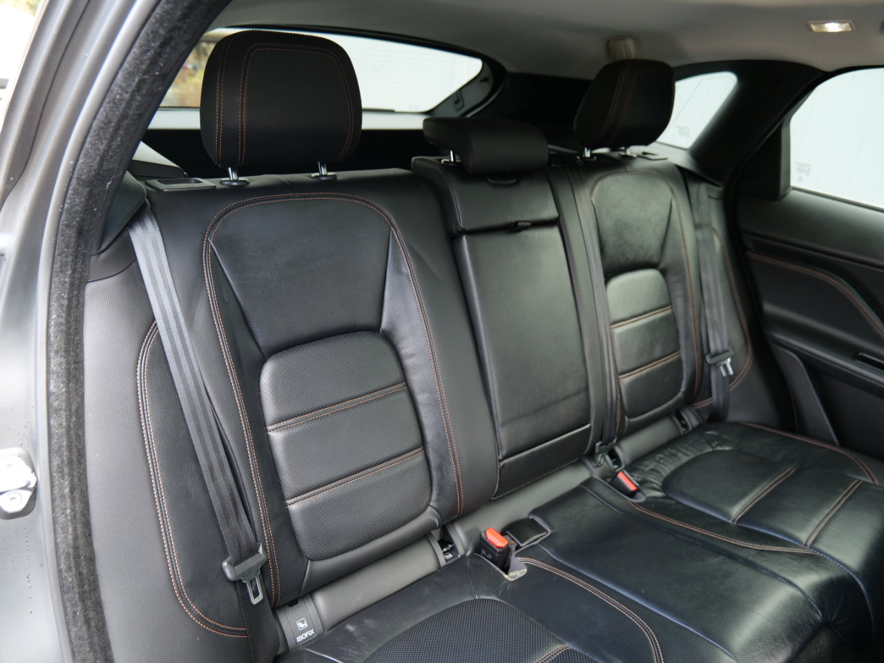 Used 2018 Jaguar F-PACE Prestige image 43