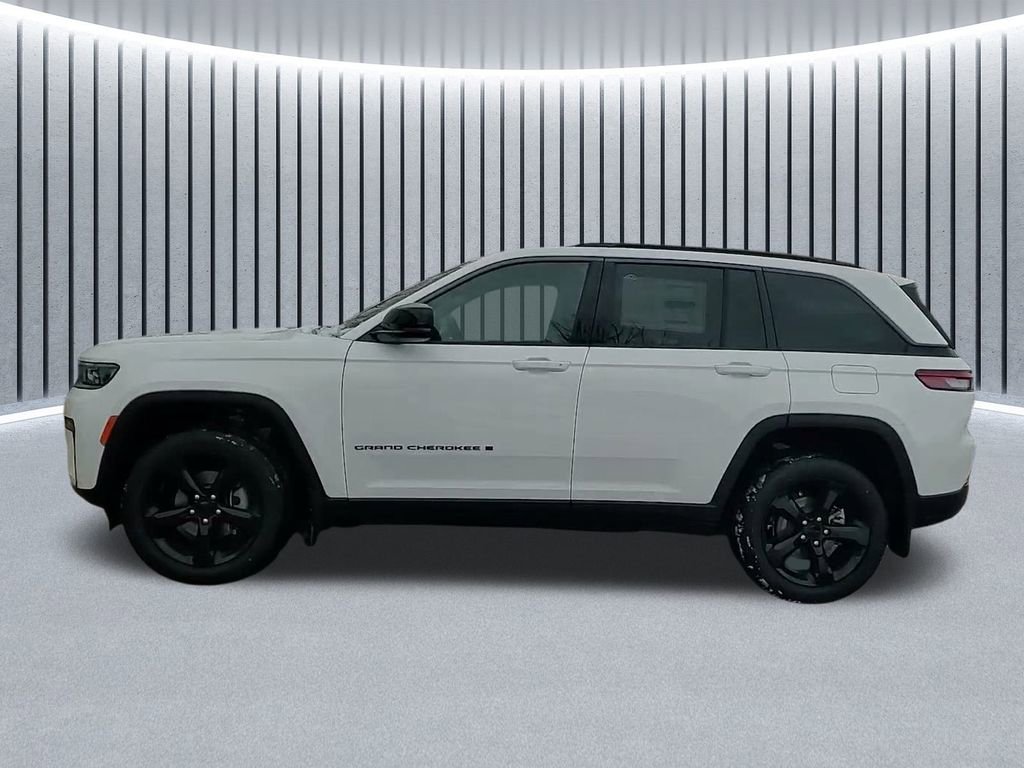New 2026 Jeep Grand Cherokee Limited w/ Limited Altitude Package image 18