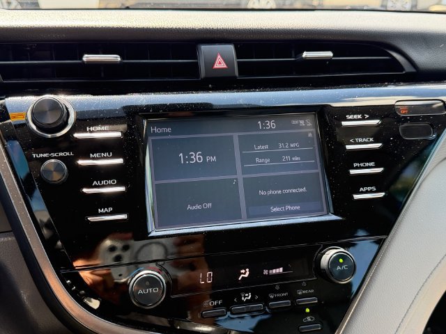 Used 2019 Toyota Camry SE FWD image 24