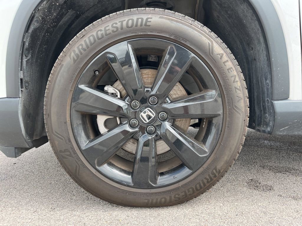 Used 2025 Honda Pilot Black Edition image 13