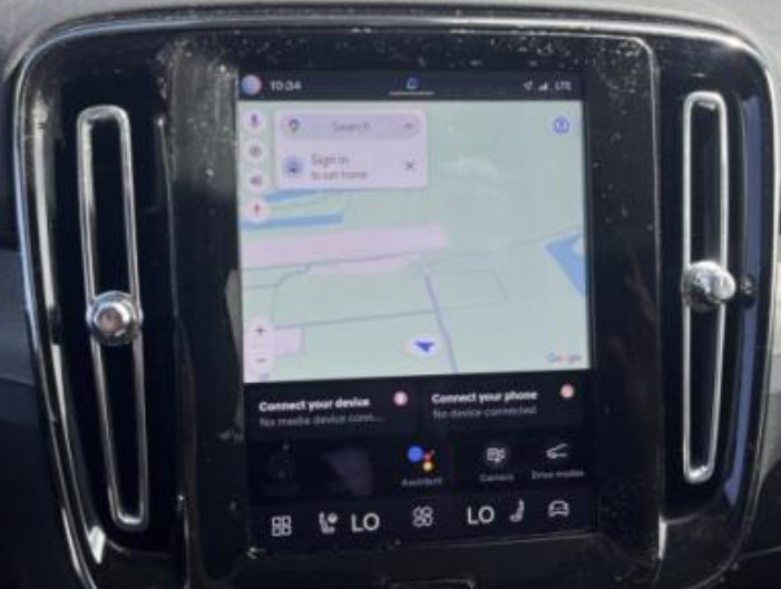 Certified 2025 Volvo XC40 B5 Ultra AWD/4WD image 13