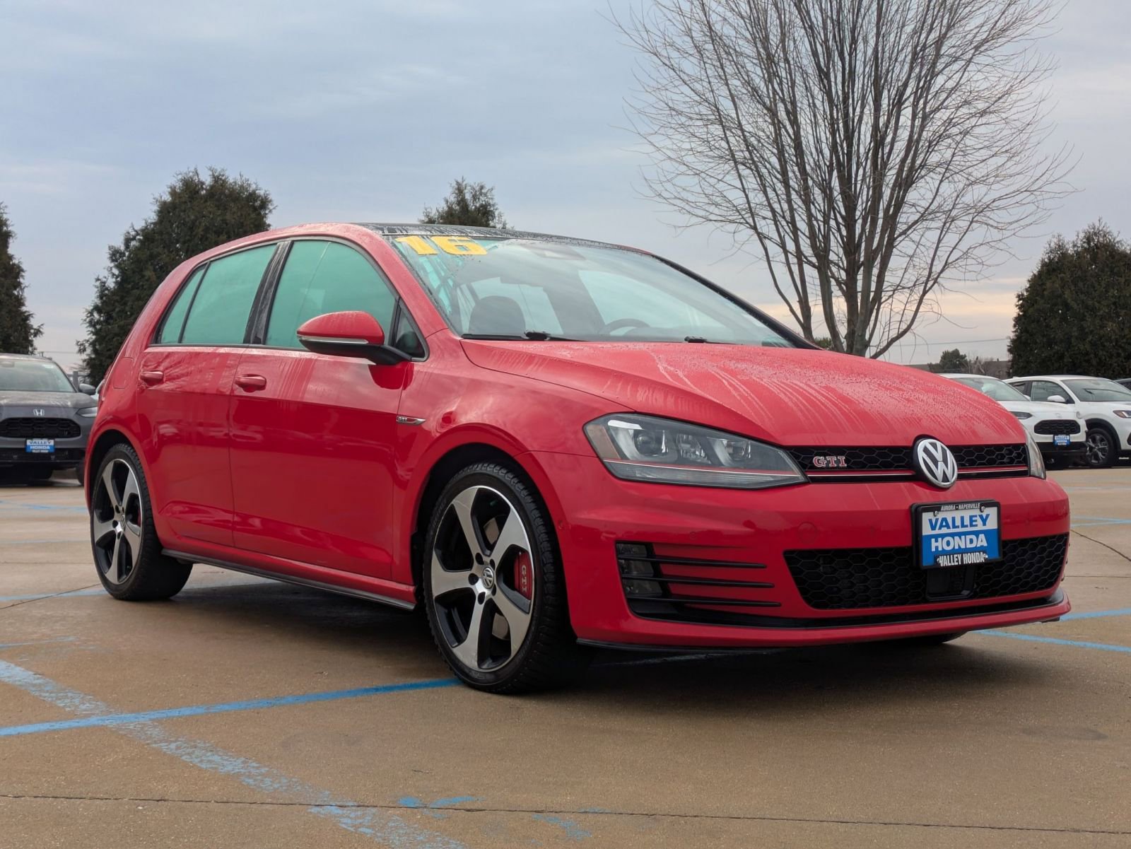 Used 2016 Volkswagen GTI SE w/ Driver Assistance Package image 4