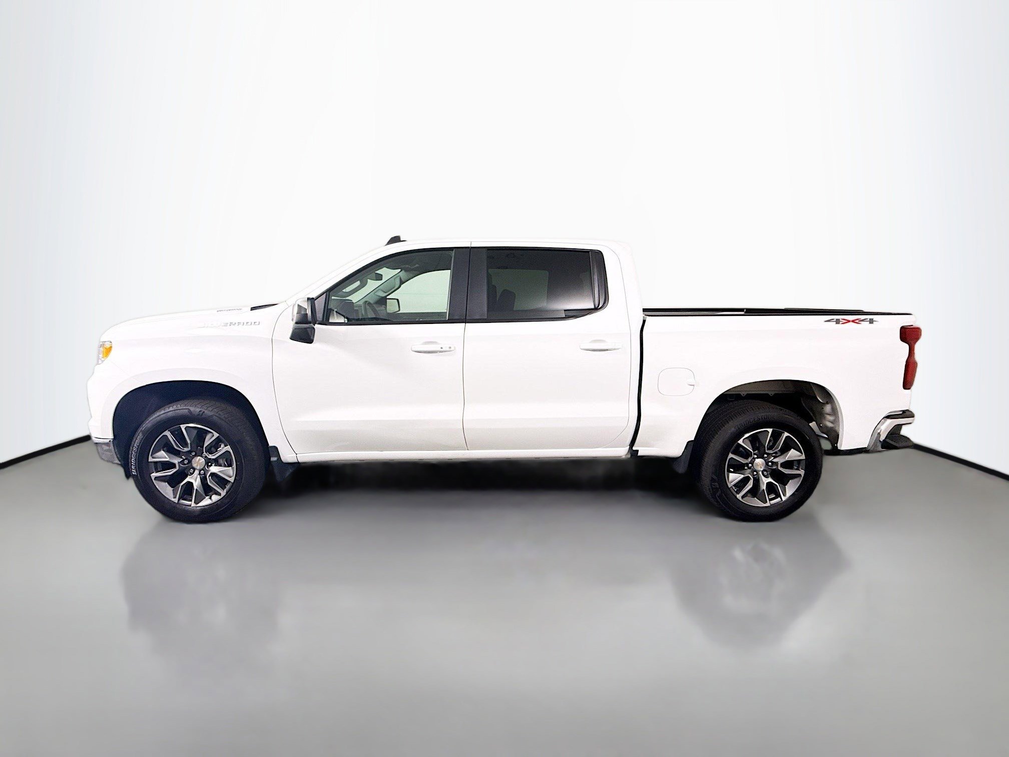 Used 2025 Chevrolet Silverado 1500 LT image 6