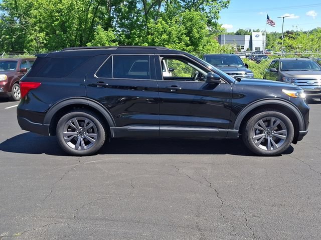 Certified 2022 Ford Explorer XLT w/ Equipment Group 202A AWD/4WD image 15