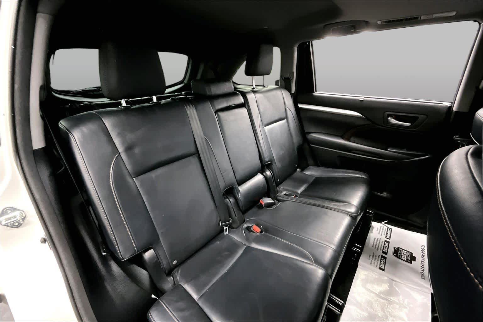 Used 2015 Toyota Highlander XLE AWD/4WD image 20