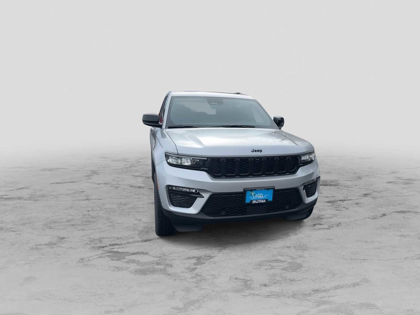 New 2025 Jeep Grand Cherokee Limited image 3