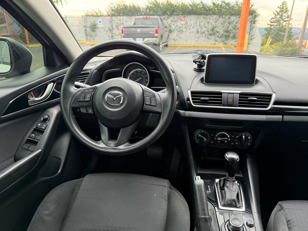 Used 2015 MAZDA MAZDA3 i Sport image 16