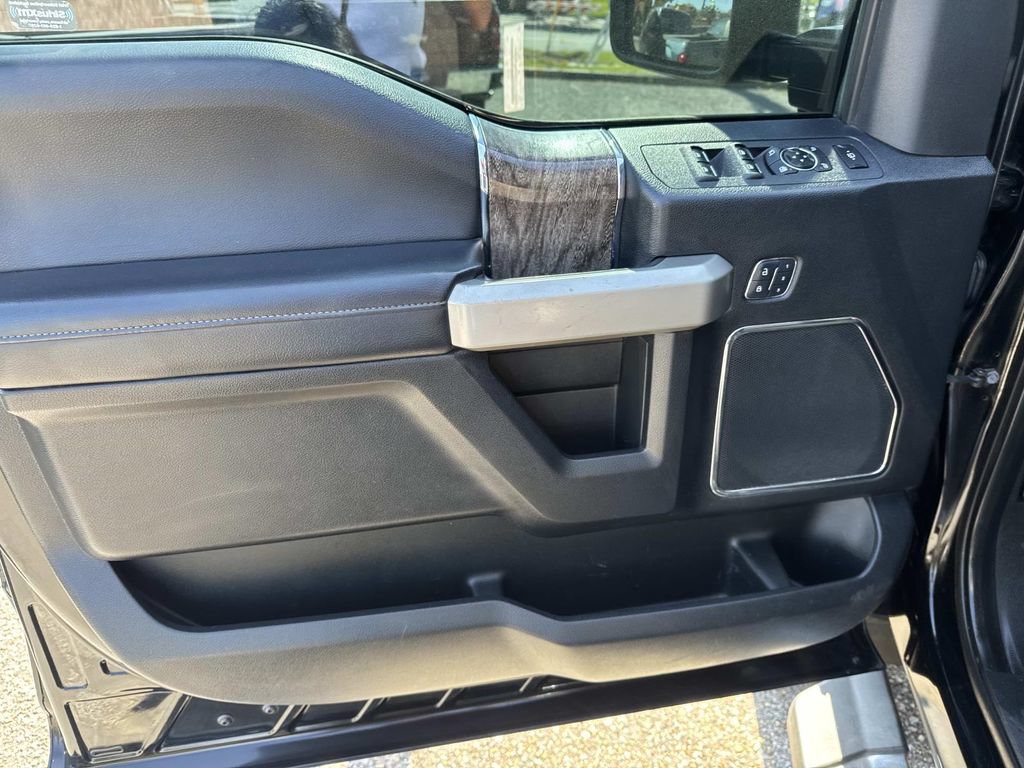 Used 2017 Ford F350 Lariat w/ Lariat Ultimate Package AWD/4WD image 20