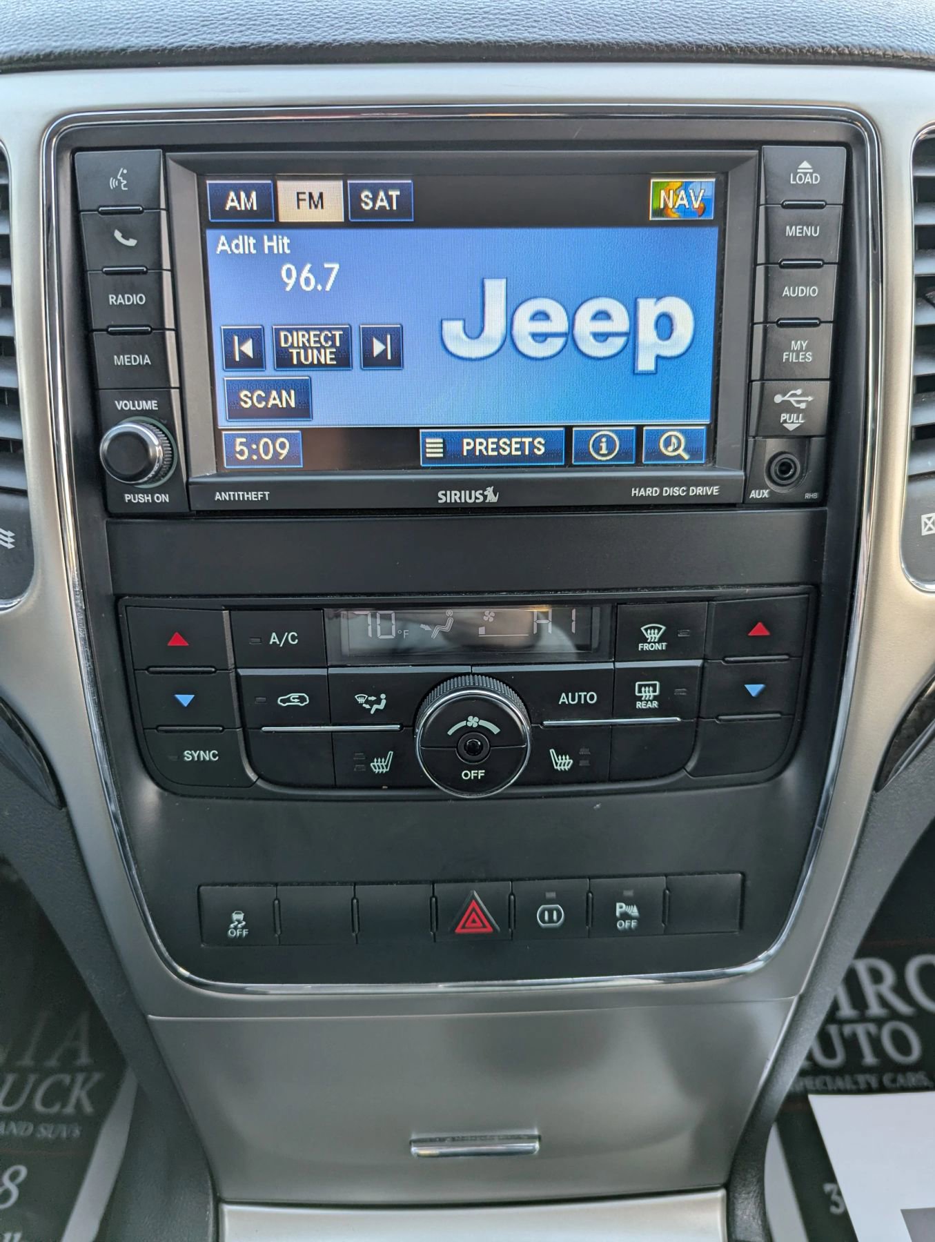 Used 2012 Jeep Grand Cherokee Laredo image 12