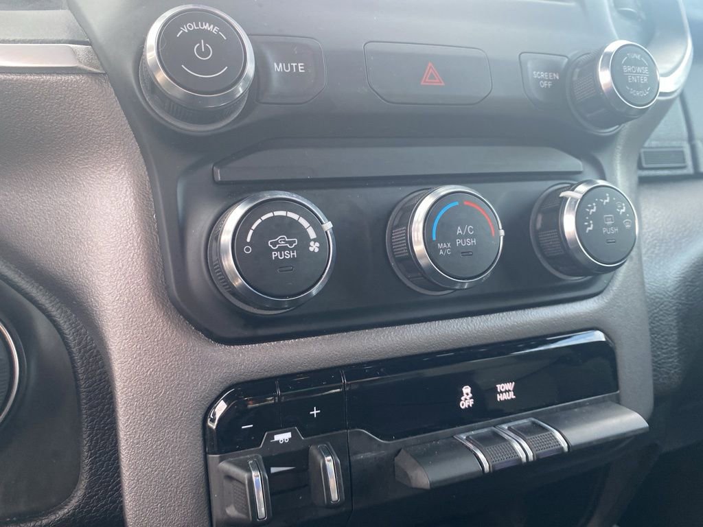 Used 2024 RAM 2500 Big Horn image 21