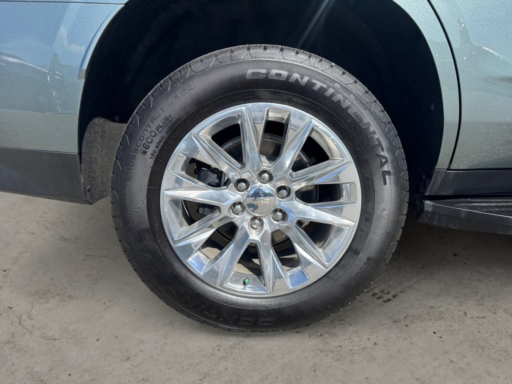 Used 2023 Chevrolet Tahoe Premier w/ Advanced Technology Package RWD image 8