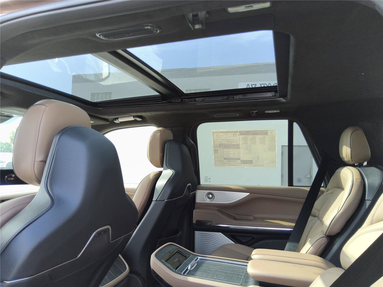 New 2027 Lincoln Navigator Black Label AWD/4WD image 19