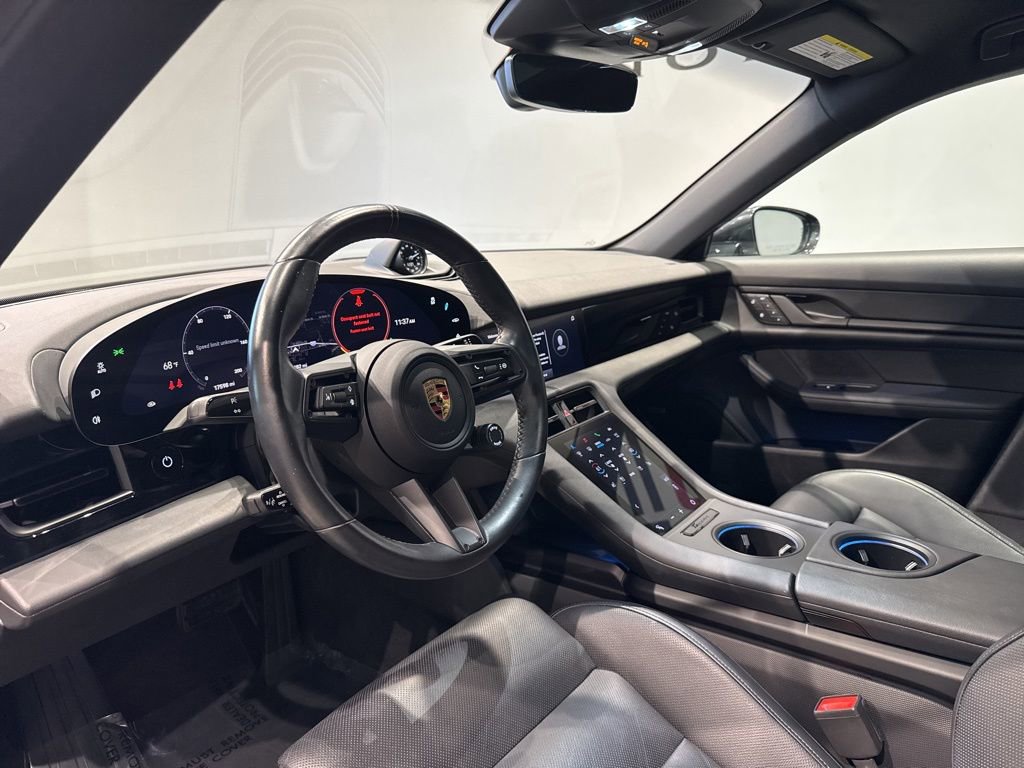Used 2024 Porsche Taycan 4S w/ Premium Package image 12