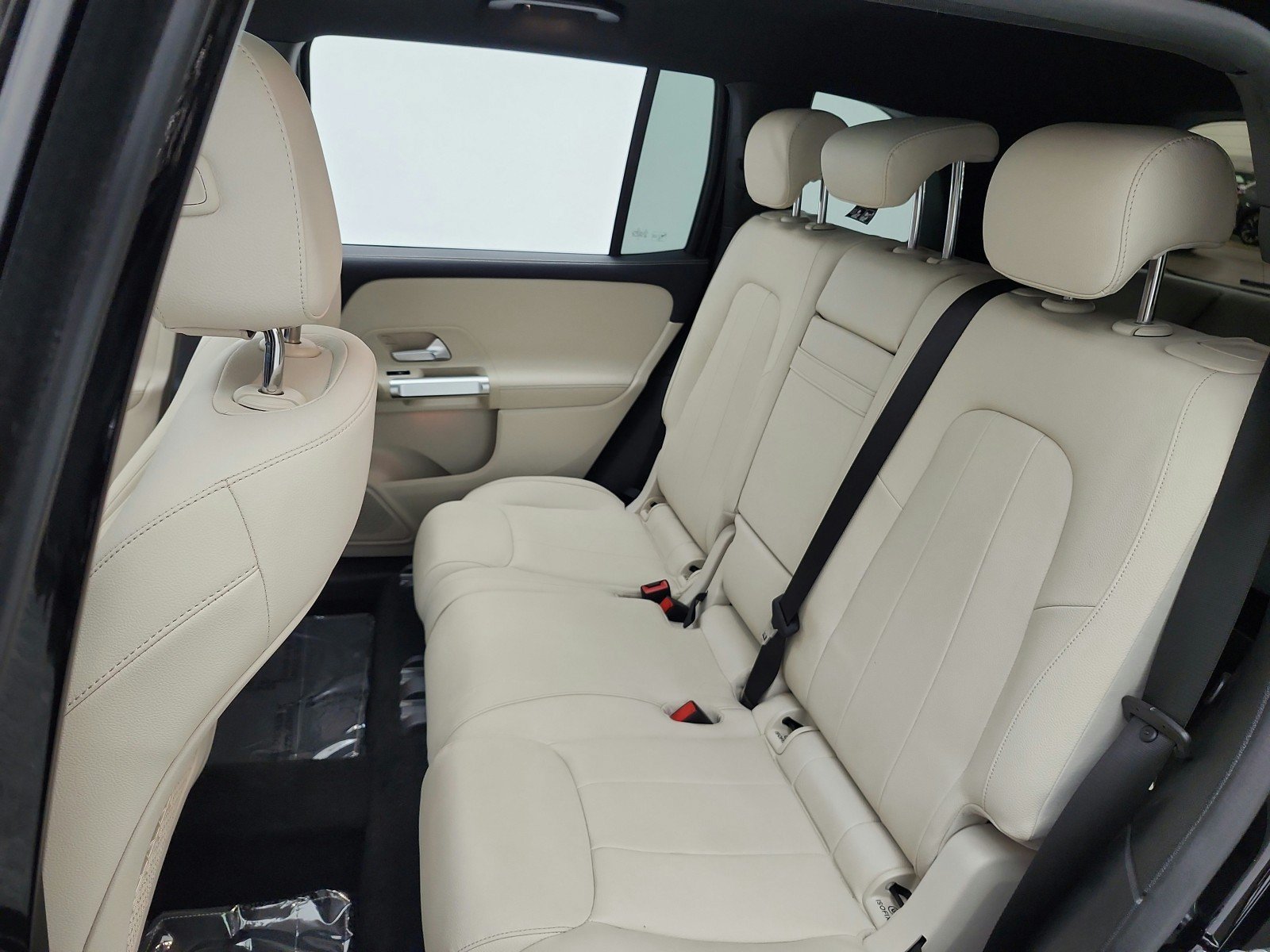 Used 2022 Mercedes-Benz GLB 250 image 16