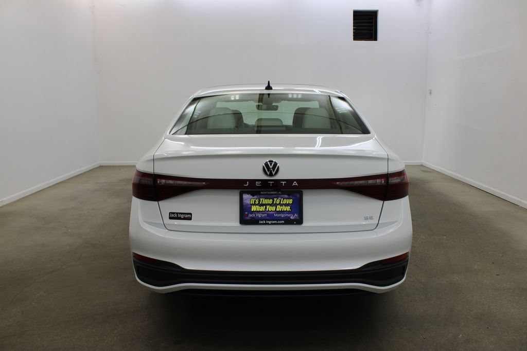 New 2026 Volkswagen Jetta SE FWD image 4