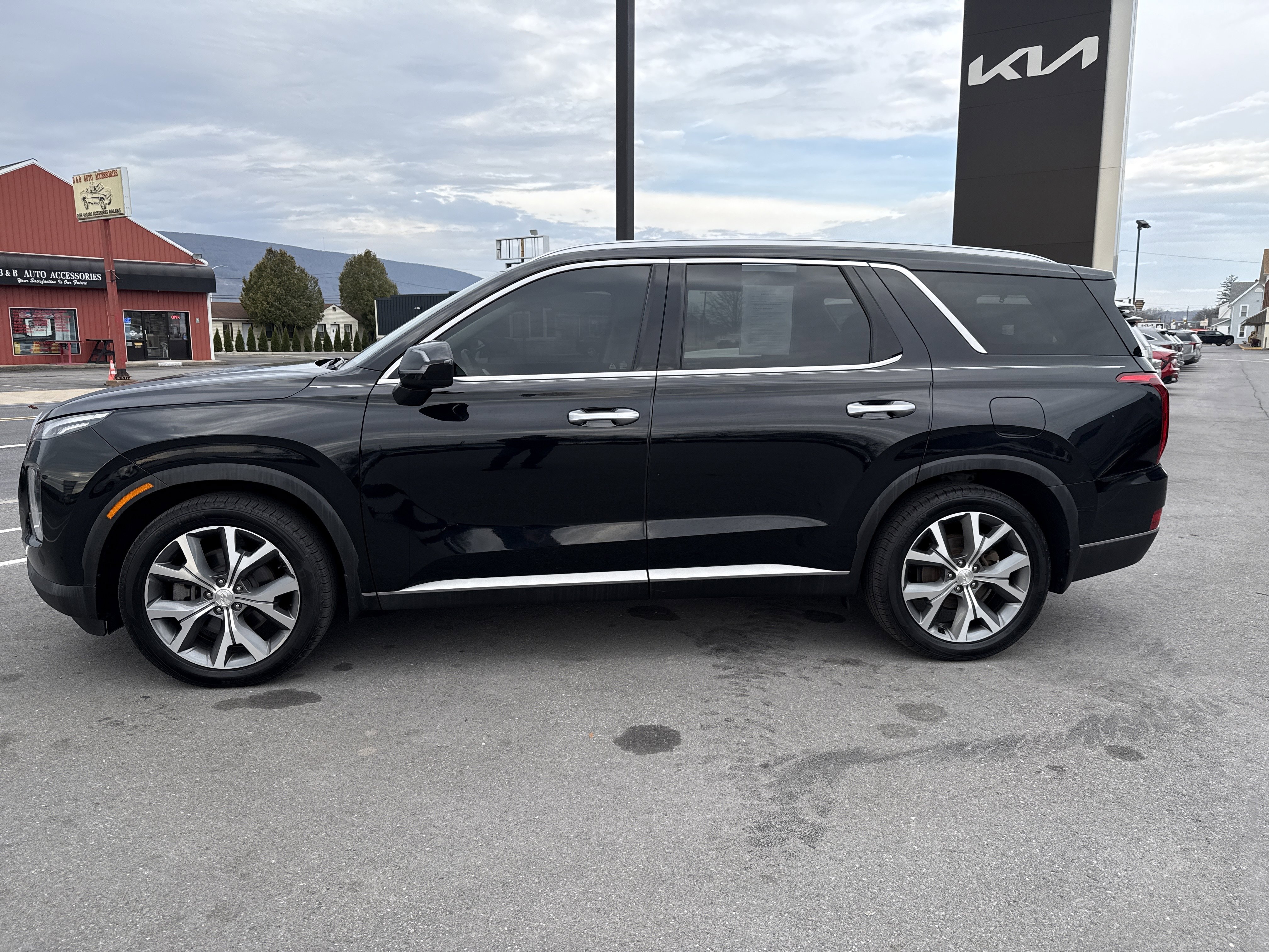 Used 2022 Hyundai Palisade SEL w/ Premium Package image 7