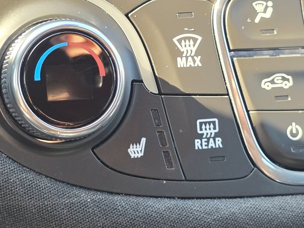 Used 2024 Chevrolet Malibu LT FWD image 20