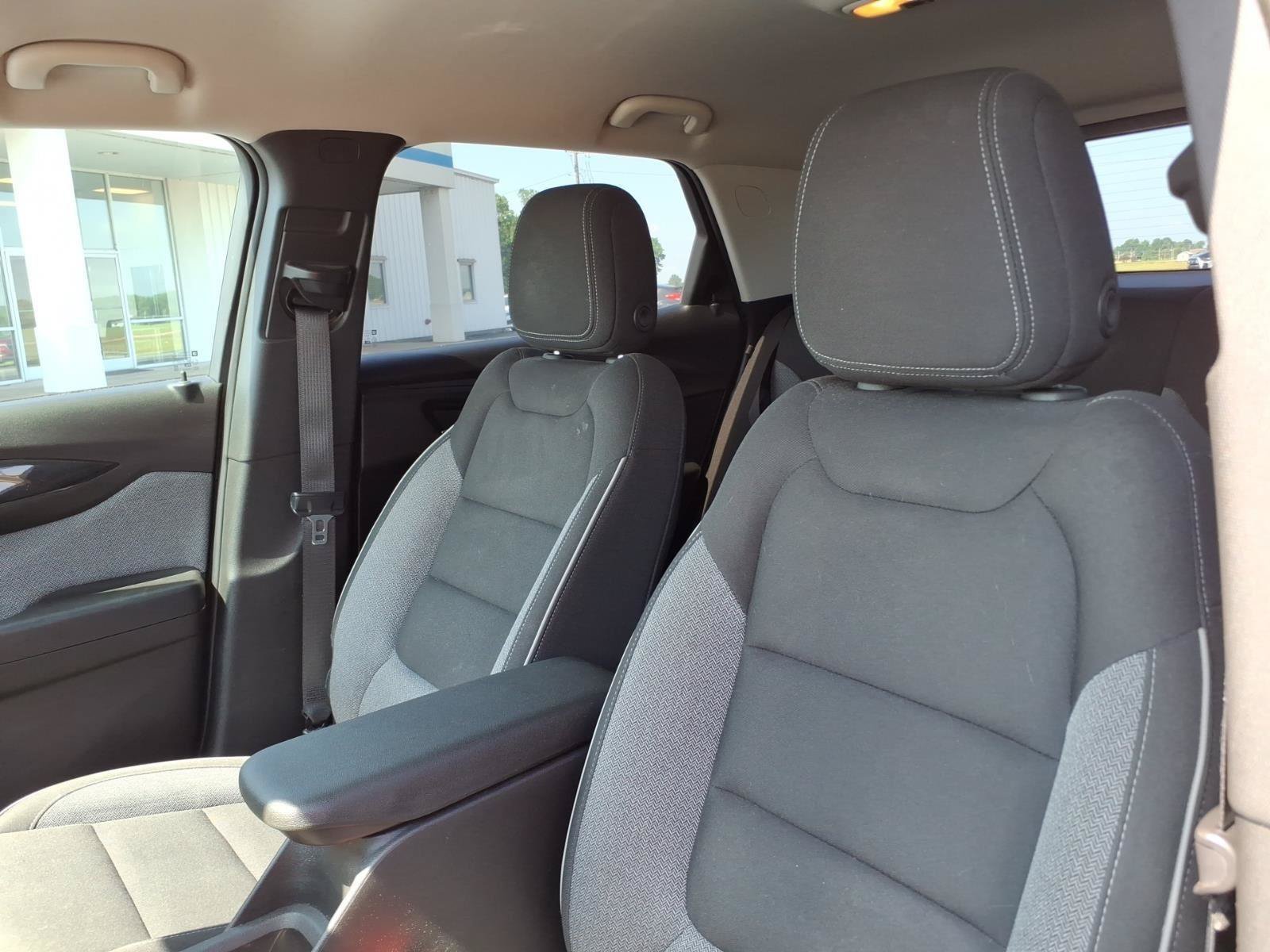 Used 2024 Chevrolet TrailBlazer LT w/ LT Cold Weather Package FWD image 18