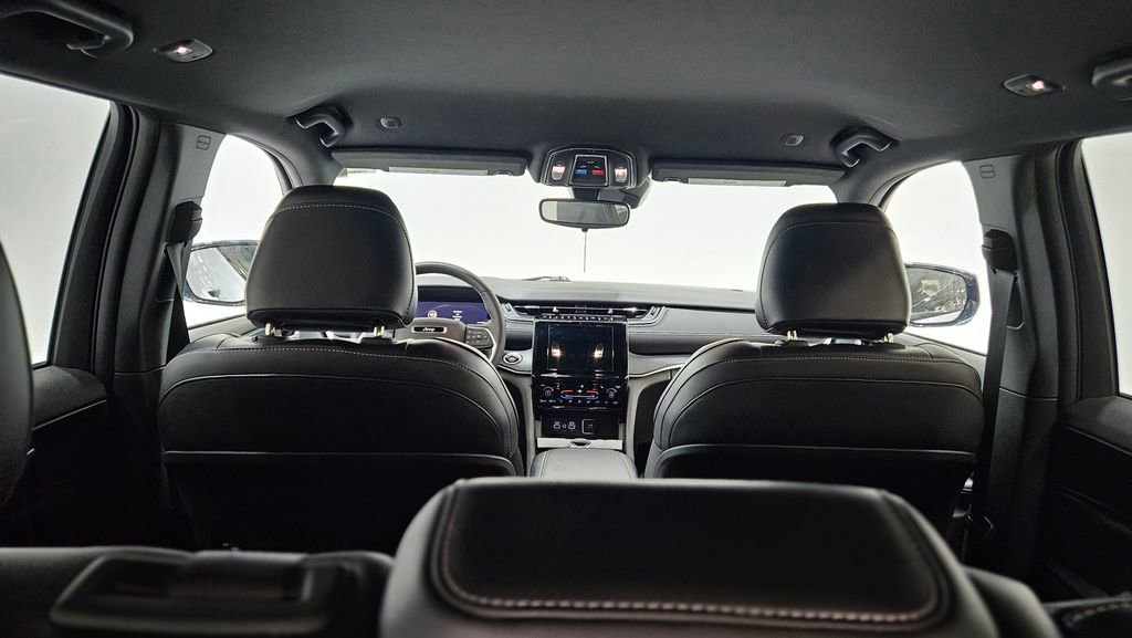 Used 2023 Jeep Grand Cherokee Altitude image 20