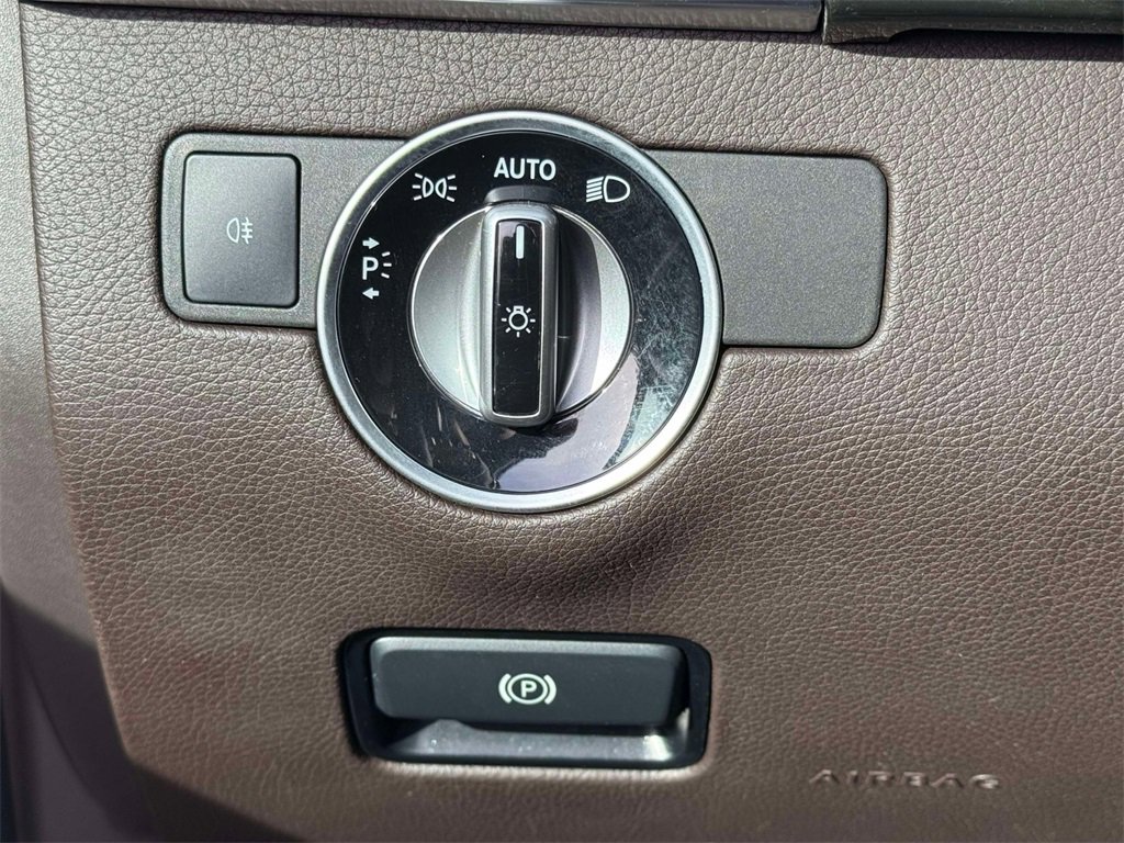 Used 2018 Mercedes-Benz GLS 450 4MATIC image 31