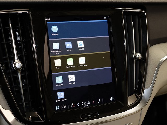 Used 2023 Volvo S60 B5 Plus w/ Climate Package image 18