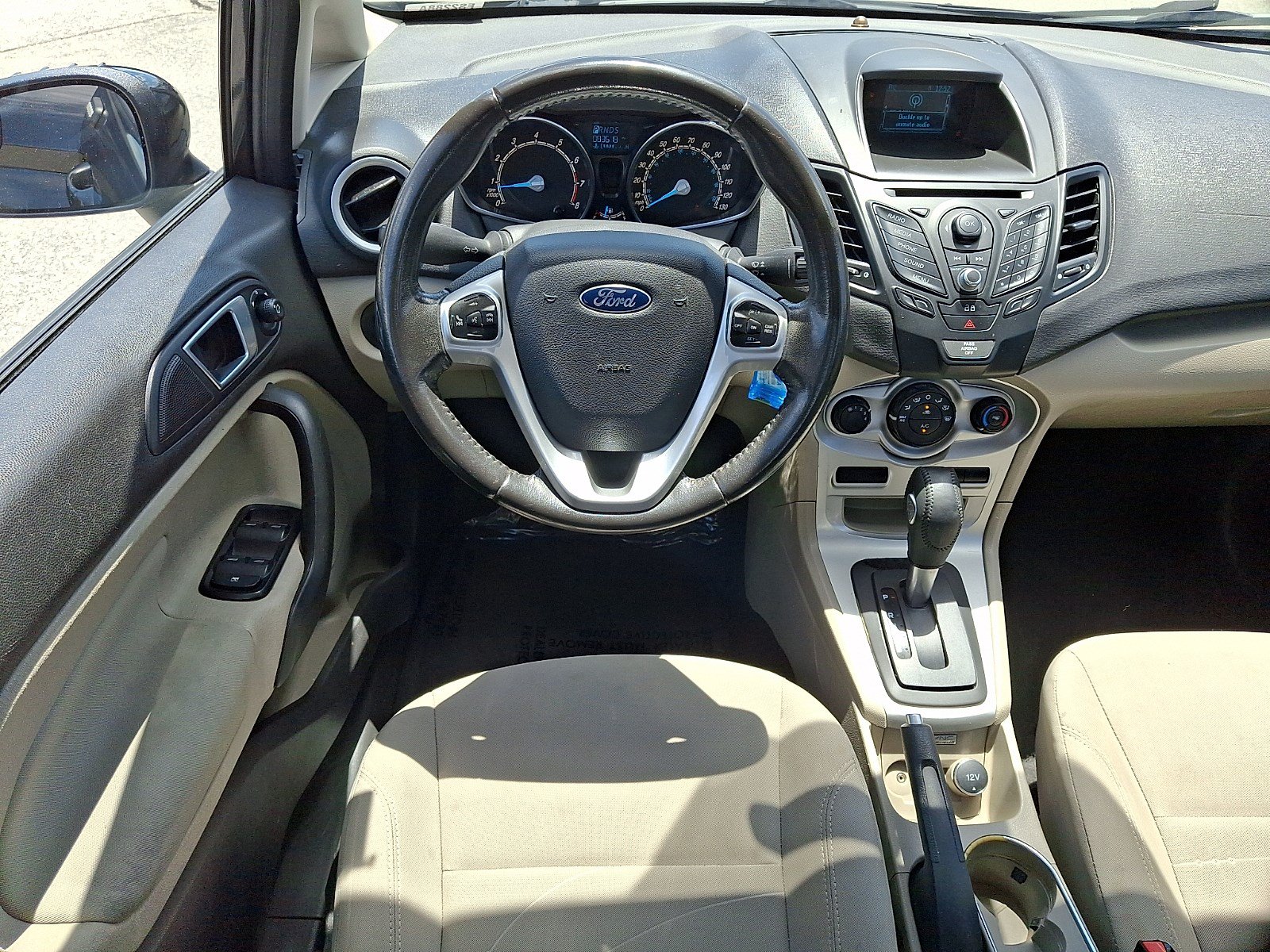 Used 2015 Ford Fiesta SE FWD image 10