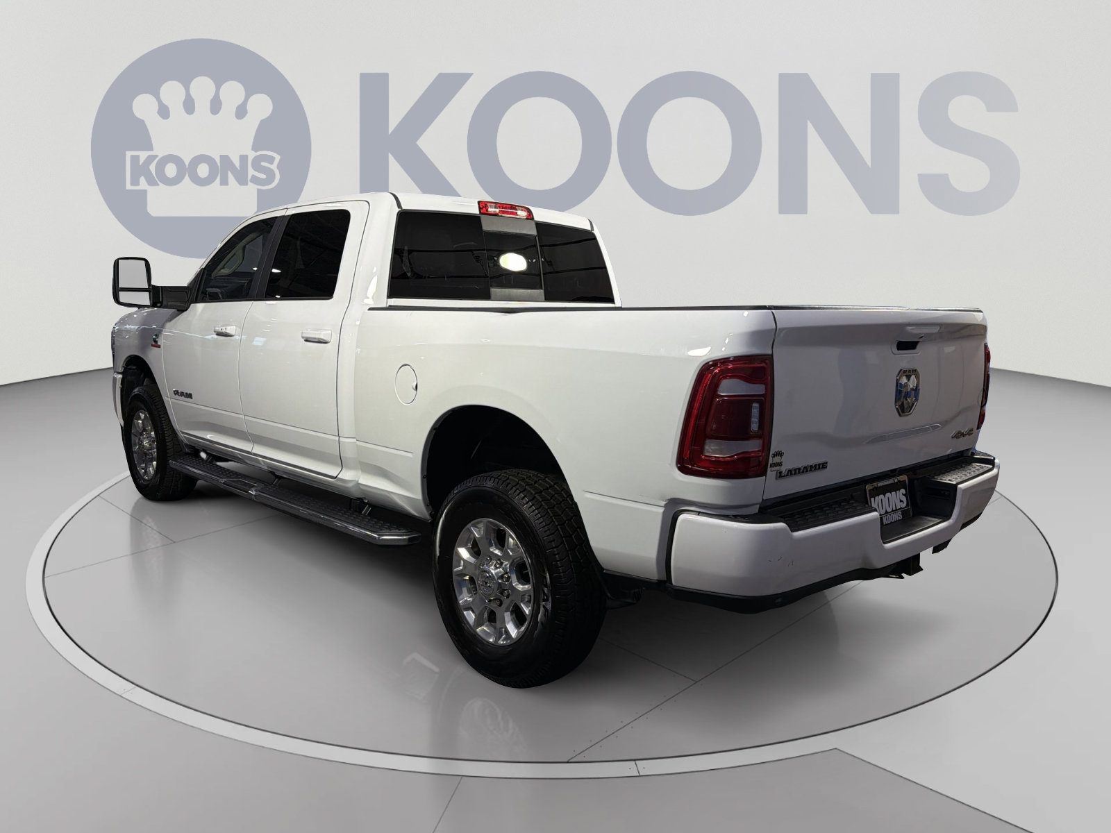 Used 2024 RAM 2500 Laramie AWD/4WD image 4