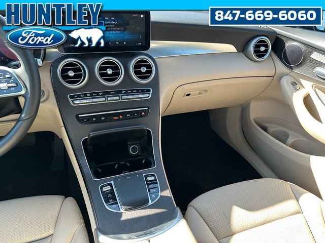 Used 2021 Mercedes-Benz GLC 300 4MATIC w/ Driver Assistance Package image 20