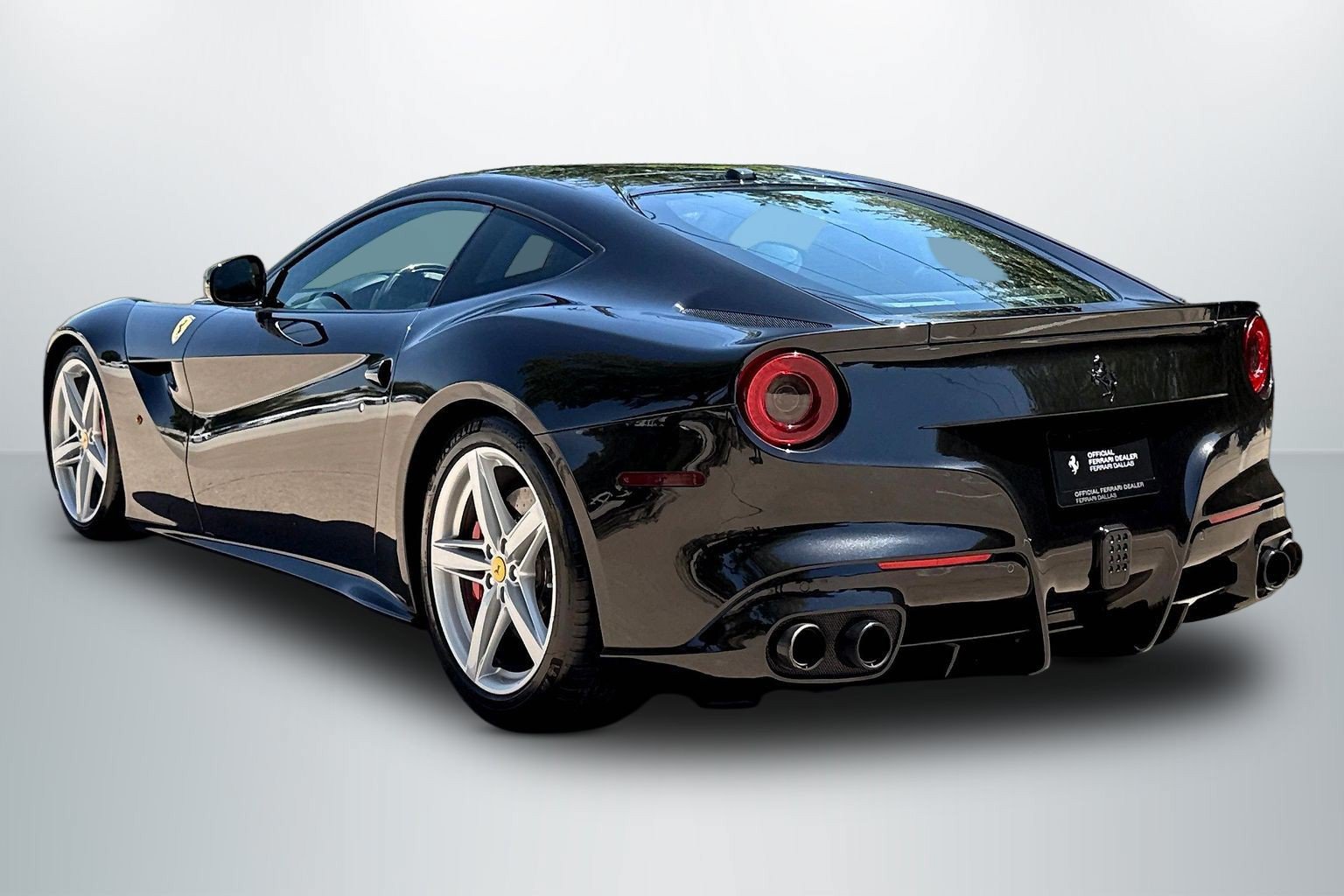 Used 2014 Ferrari F12 Berlinetta RWD image 5