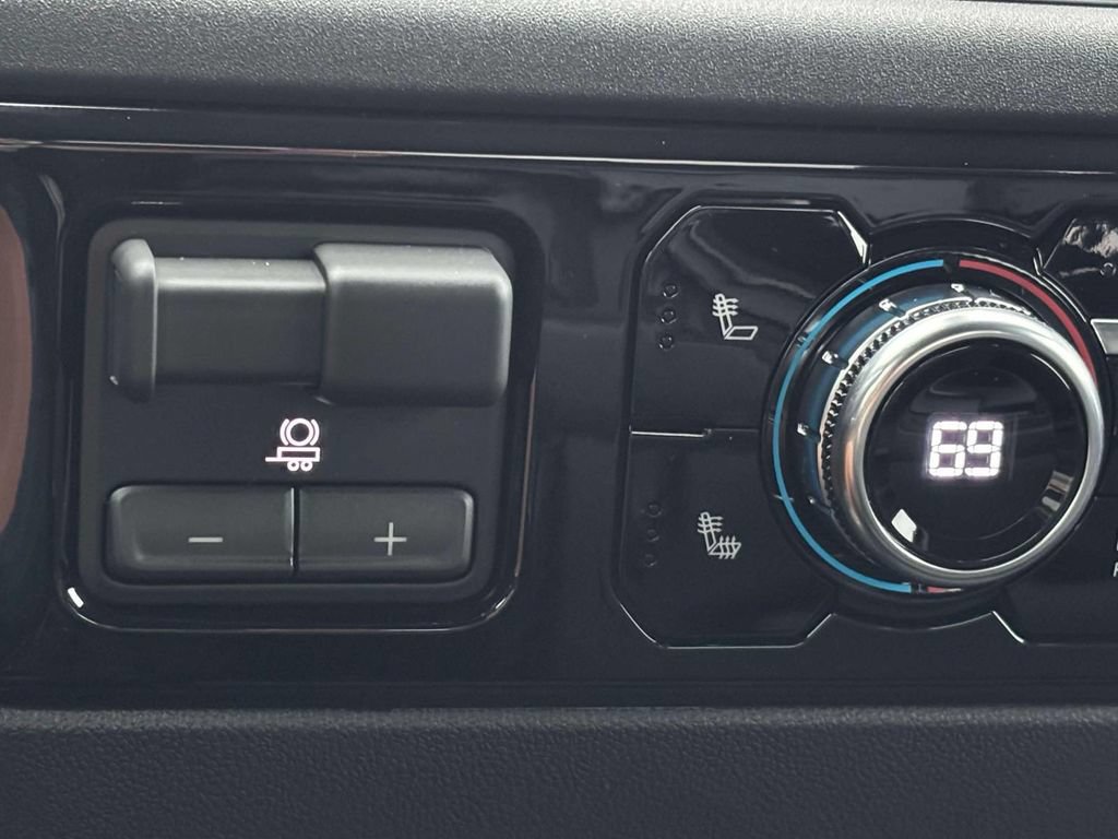 New 2026 GMC Sierra 1500 Elevation AWD/4WD image 16