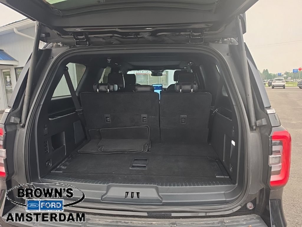 Used 2024 Ford Expedition Max Platinum AWD/4WD image 10