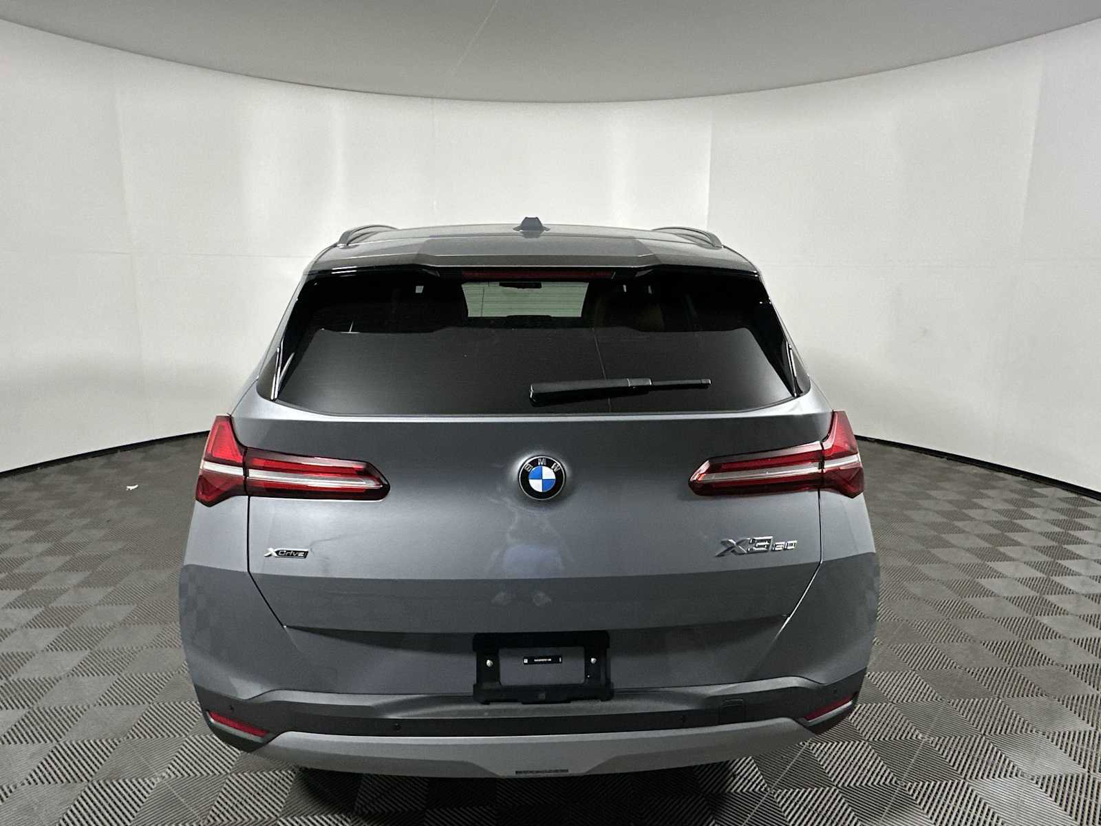 New 2026 BMW X3 xDrive30 w/ Premium Package image 2