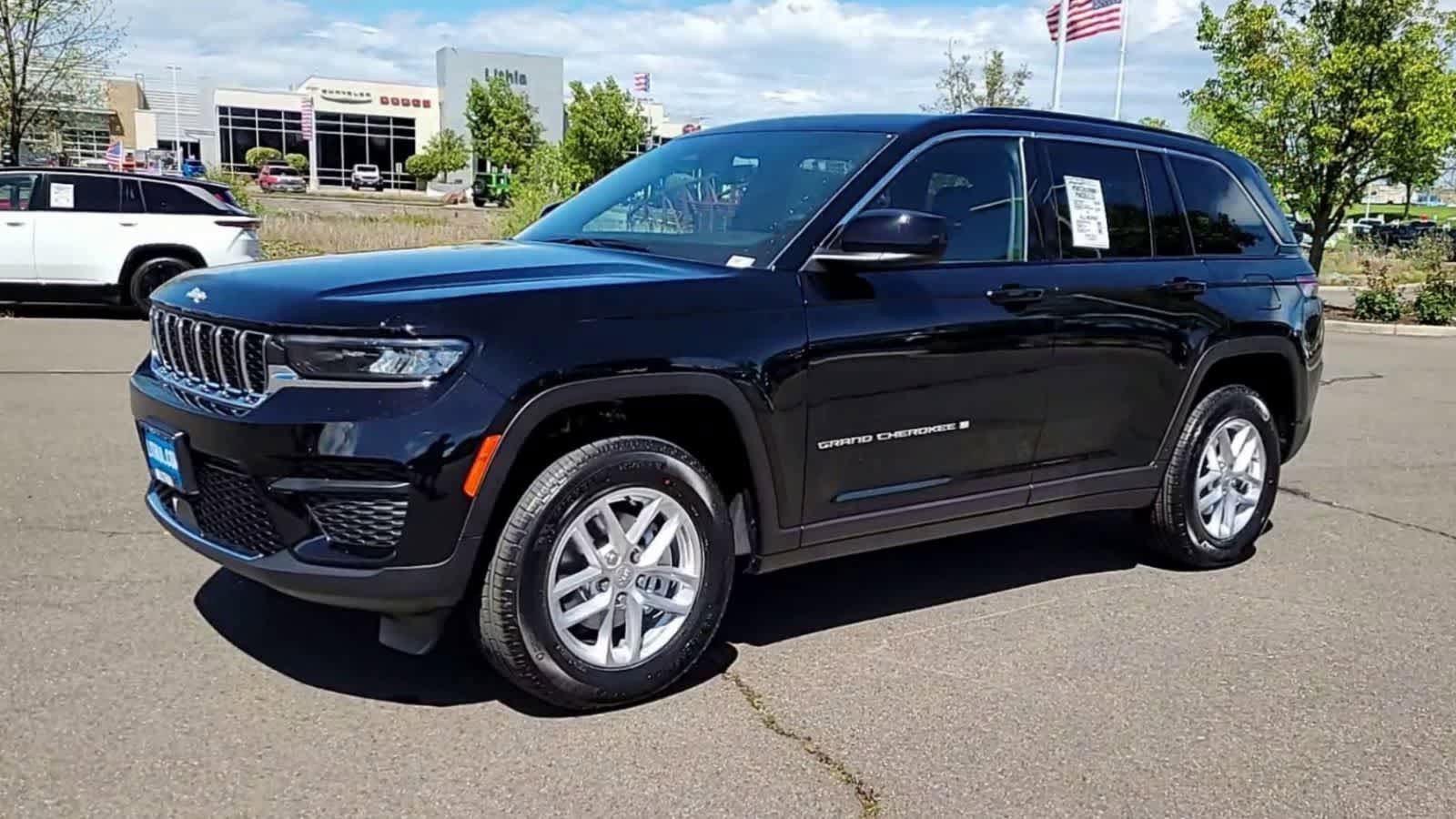 New 2026 Jeep Grand Cherokee 4WD image 4