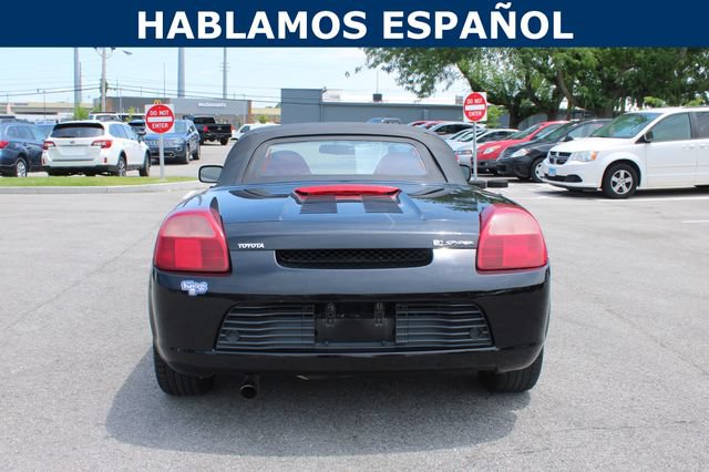 Used 2001 Toyota MR2 RWD image 4