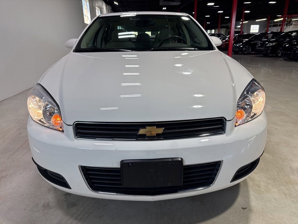 Used 2008 Chevrolet Impala LTZ FWD image 9
