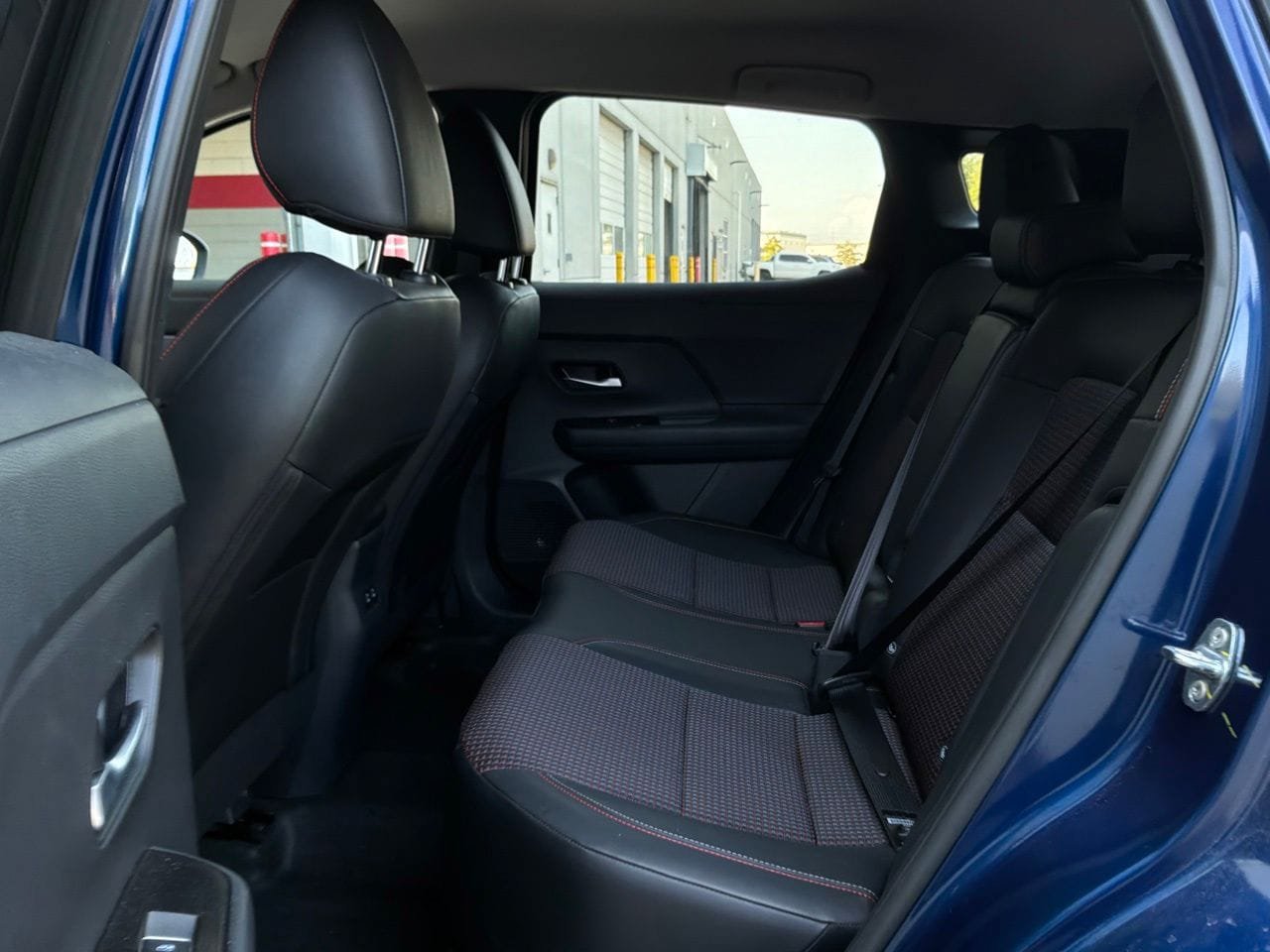 Used 2026 Nissan Kicks SR FWD image 11
