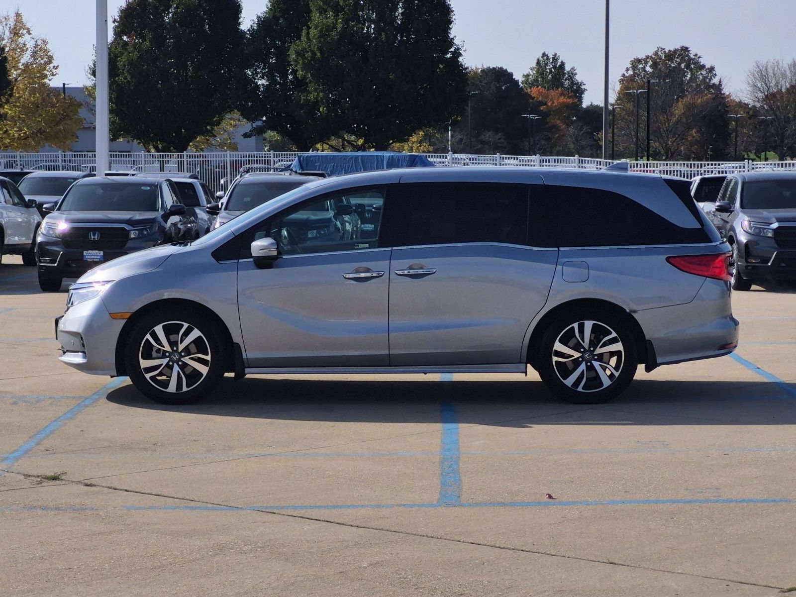 Used 2024 Honda Odyssey Touring image 9