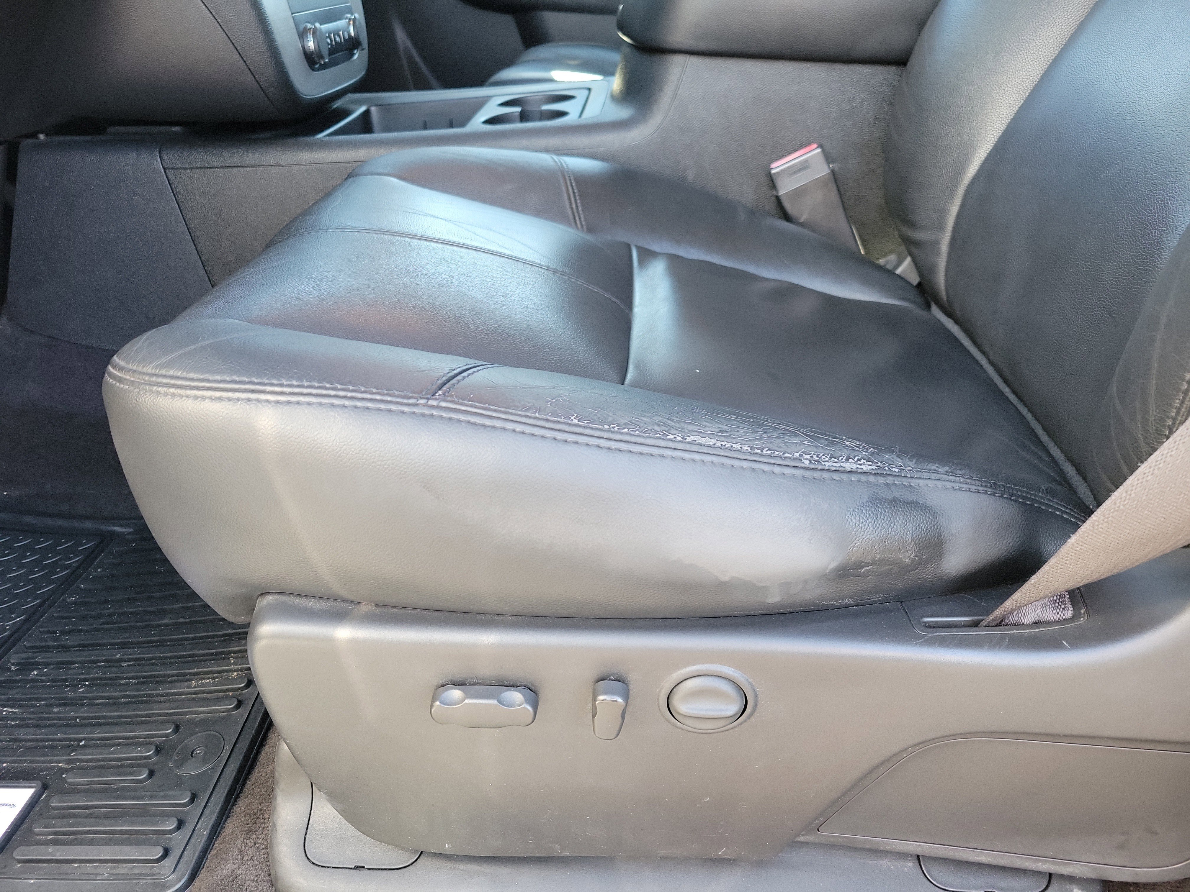 Used 2012 GMC Sierra 3500 SLT w/ SLT Convenience Package image 5