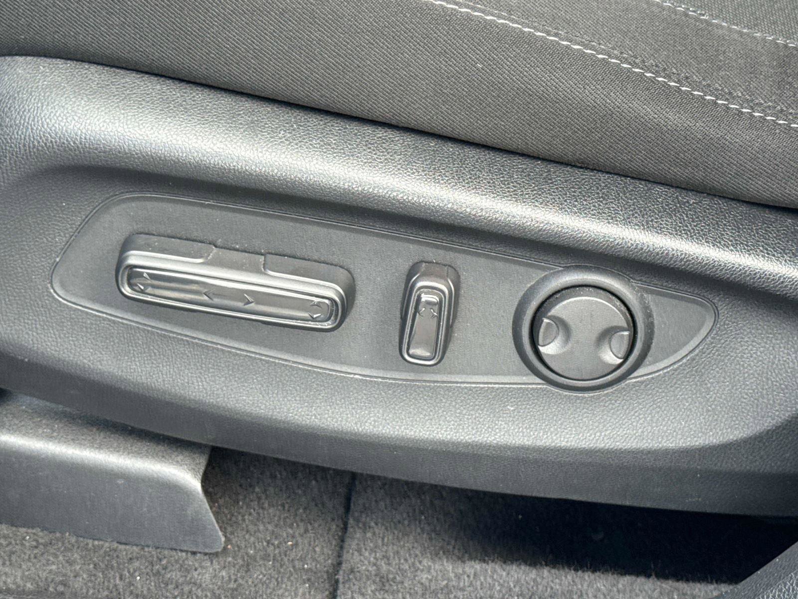 Certified 2023 Honda CR-V EX image 19