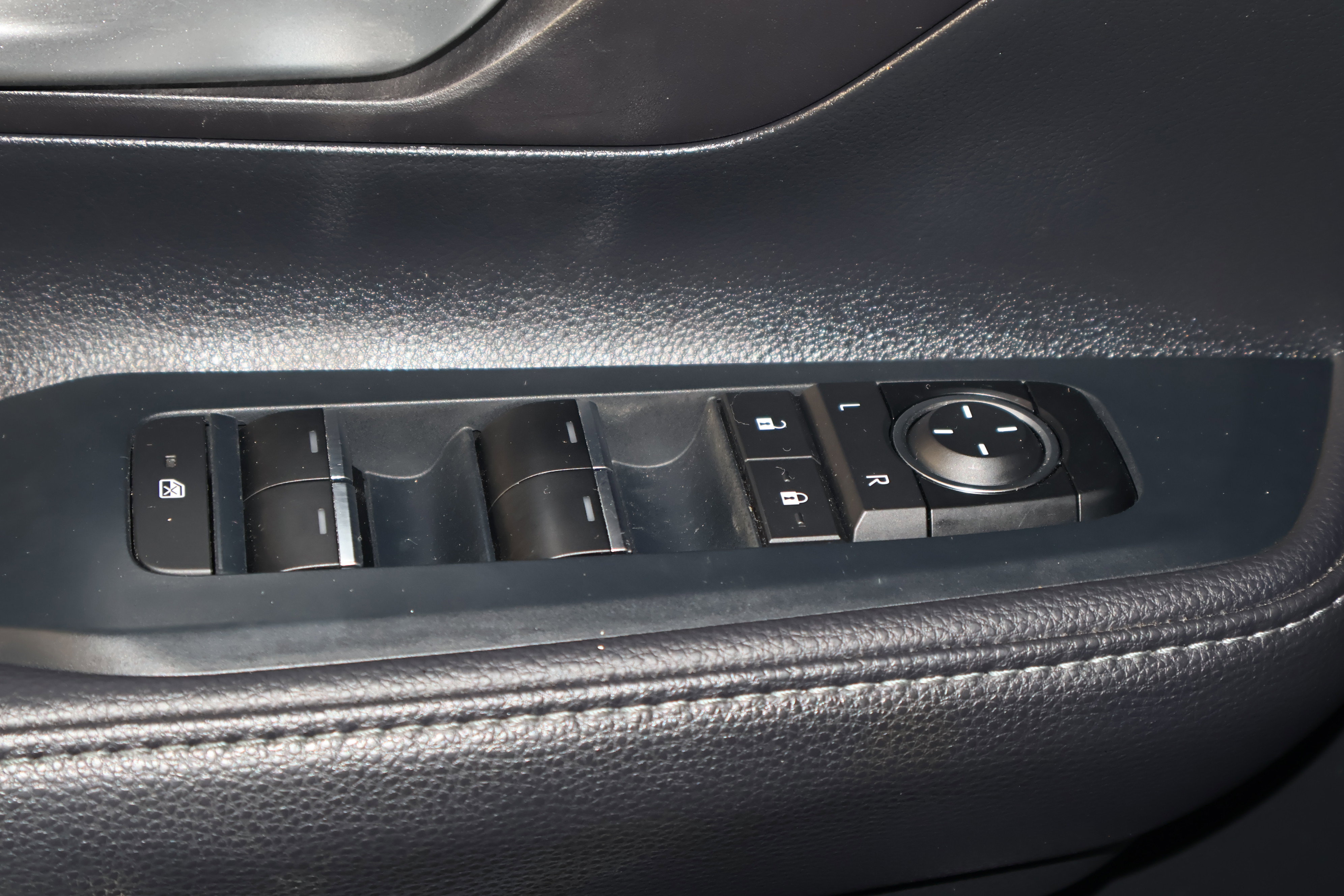 Used 2024 Toyota Grand Highlander XLE image 34