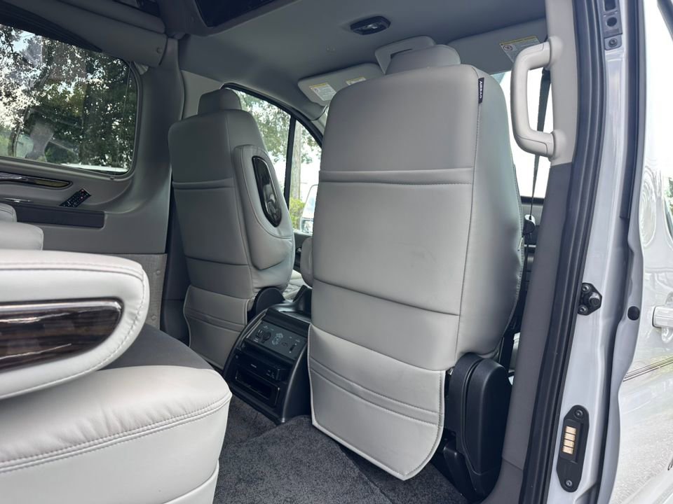 New 2025 Ford Transit 150 Low Roof AWD image 21