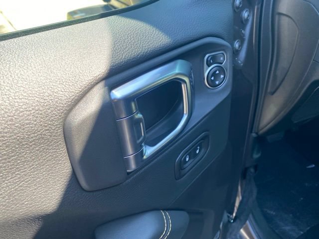 New 2025 Jeep Wrangler Unlimited Sahara AWD/4WD image 13