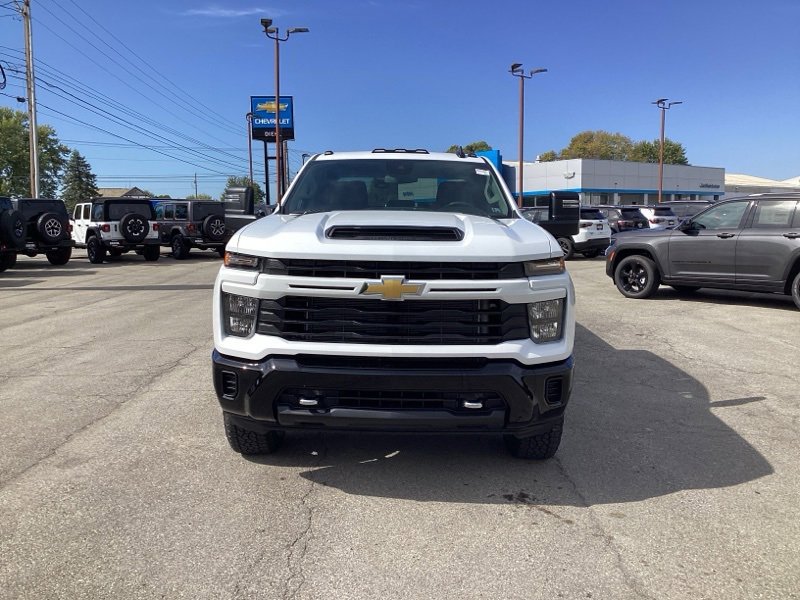 New 2026 Chevrolet Silverado 2500 Custom w/ Custom Convenience Package video 2