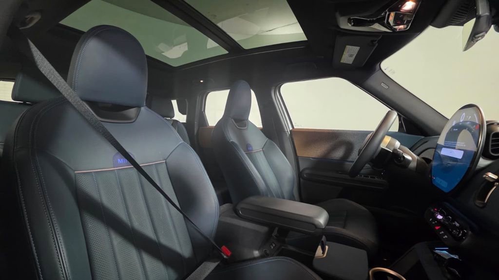 Used 2025 MINI Cooper Countryman S image 12