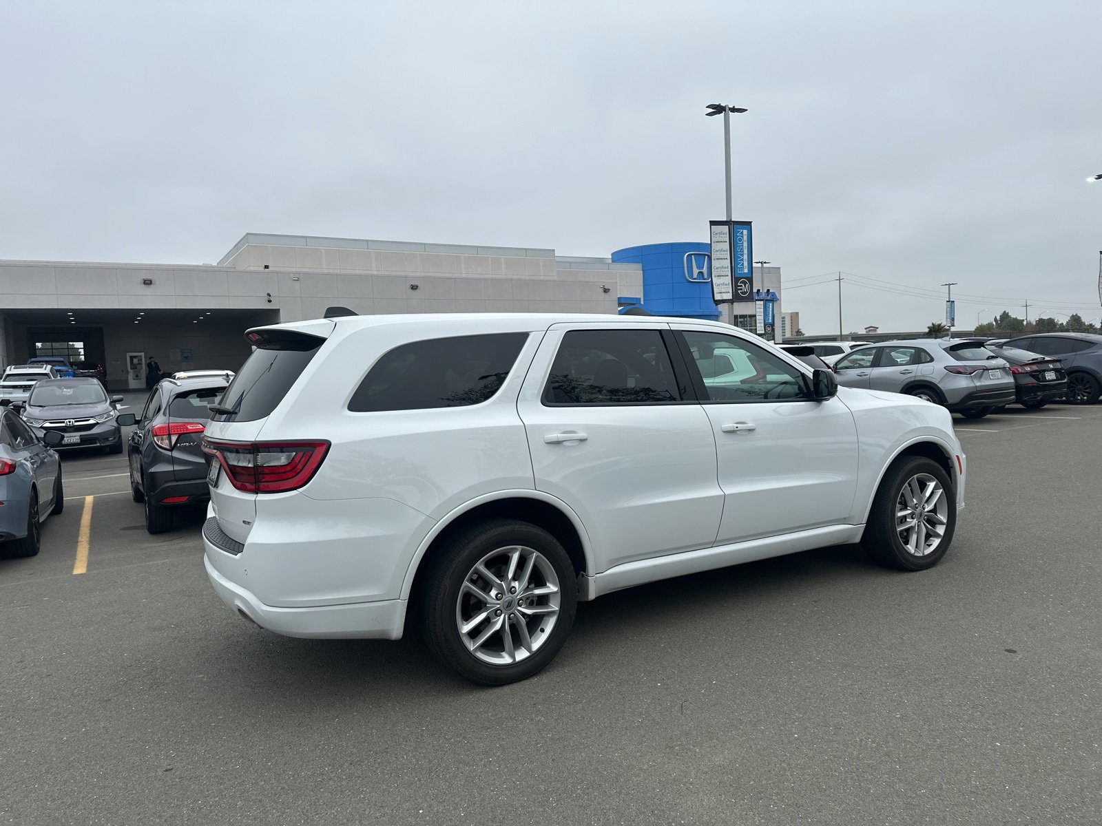 Used 2023 Dodge Durango GT image 3