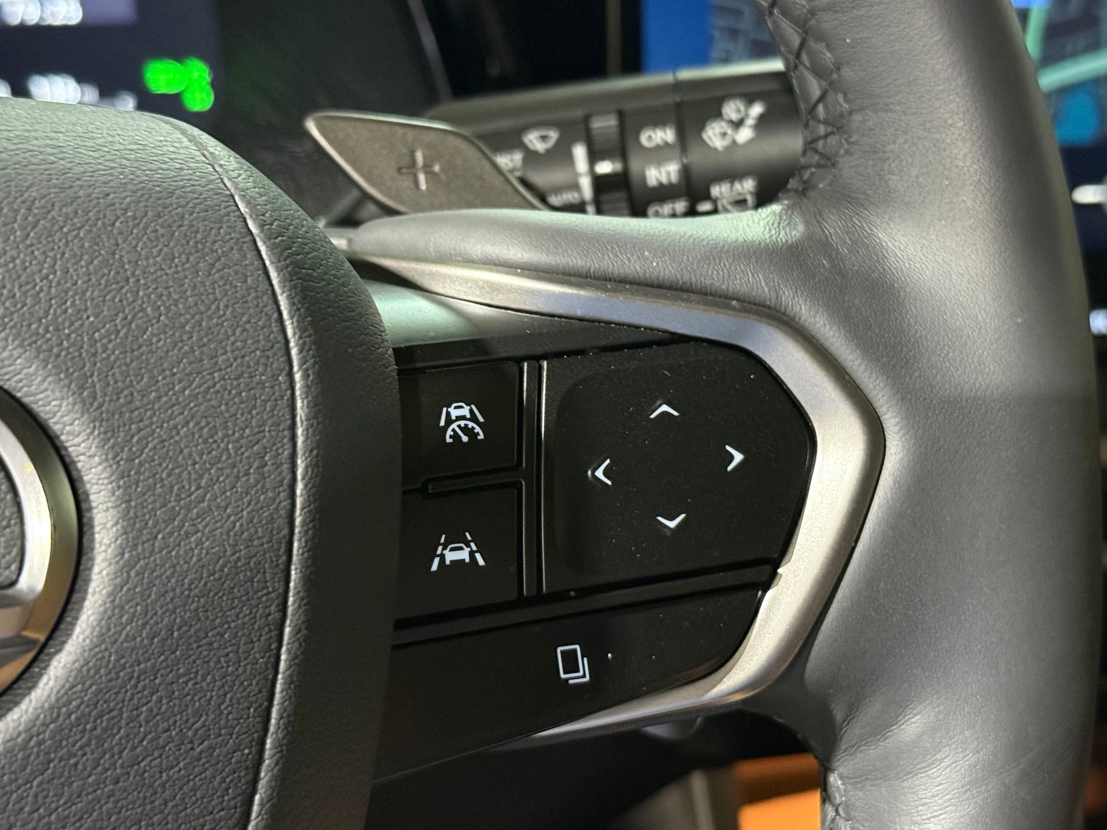 Used 2025 Lexus RX 350 FWD image 23