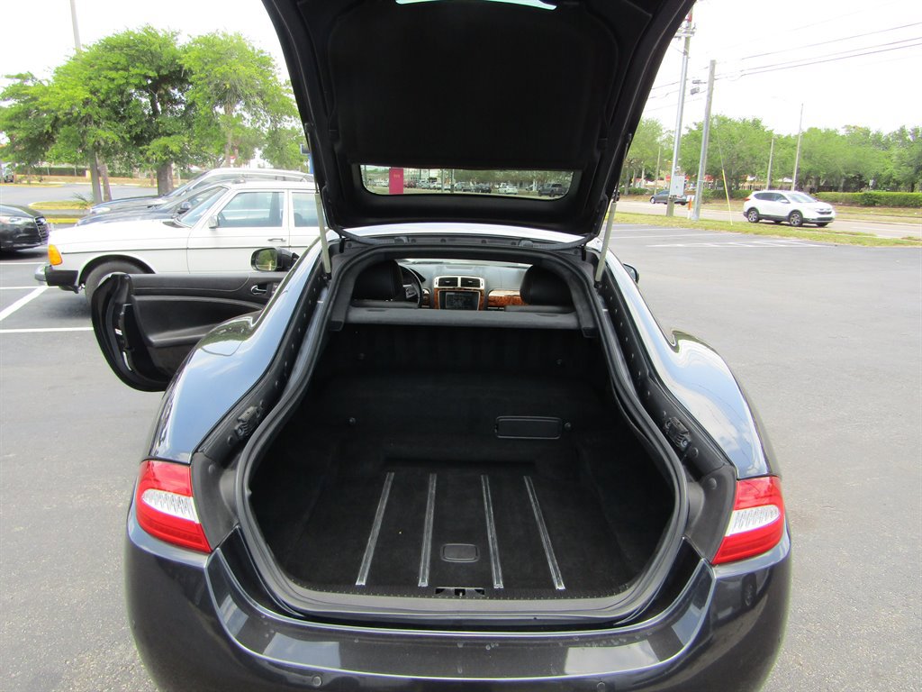 Used 2011 Jaguar XKR R image 7