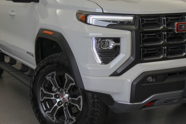 New 2025 GMC Canyon AT4 AWD/4WD image 2