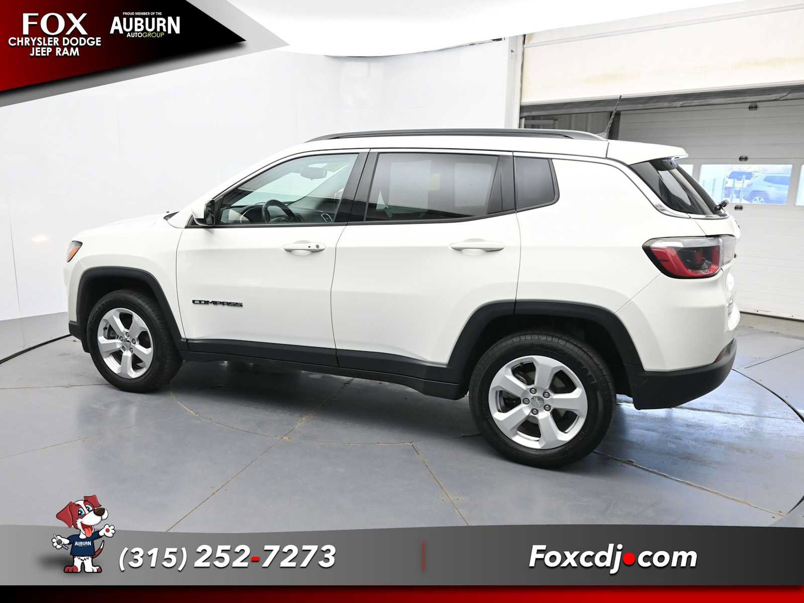Used 2019 Jeep Compass Latitude w/ Cold Weather Group AWD/4WD image 17